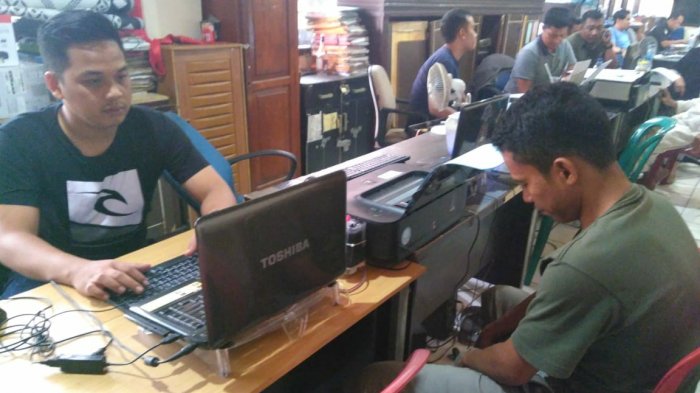 Belum Sempat Ambil Barang, Pencuri di Kawasan Sukarami ini Kepergok Warga, Begini Nasibnya