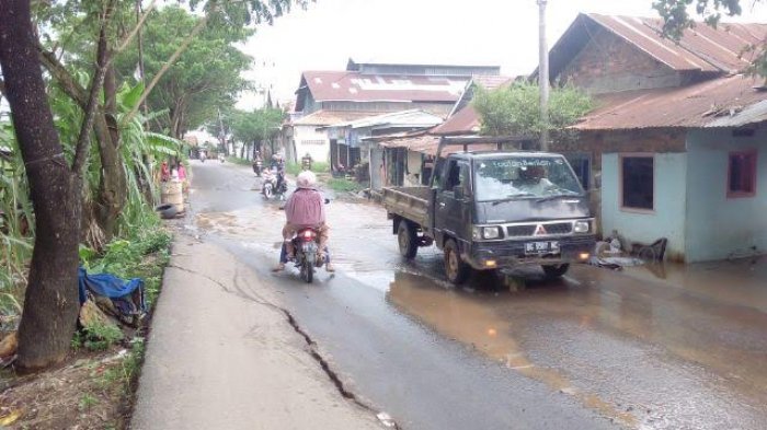 Jalan Amblas Tergenang