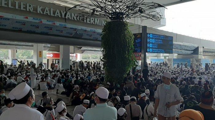 Hari Ini Rizieq Shihab Tiba di Indonesia, Beginilah Suasana Bandara Soeta, Keamanan Diperketat