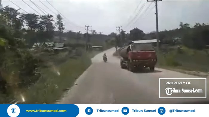 Penutupan Arus Jalan di Simpang 4 Sukajadi Baturaja, Pemudik Bisa Lewat Cor Beton
