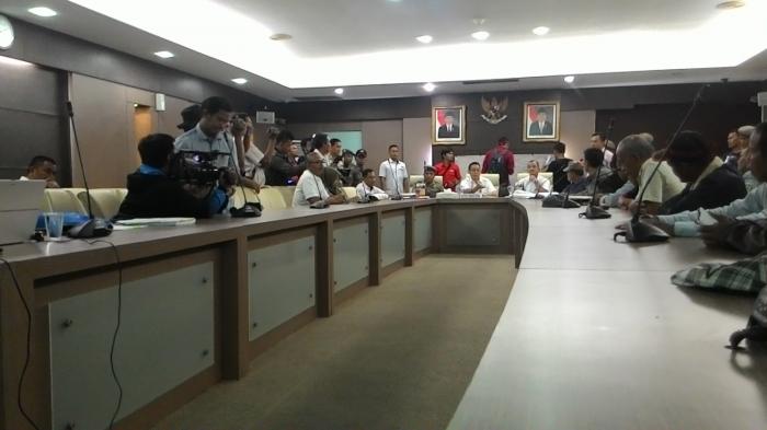 Mediasi Warga Plaju Darat Dan Pemprov Sumsel Berlangsung Tegang