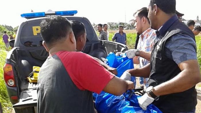 Mayat Diduga Korban Pembunuhan Dibawa ke RSMH