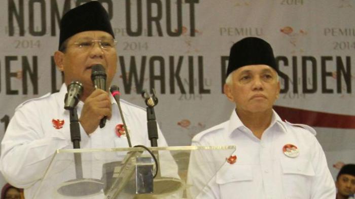 Prabowo dan Hatta Terlihat Kaku Saat Bertemu di Markas PKS