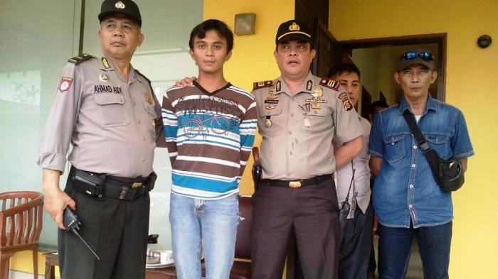 Edan, Rido Mencuri di Rumah Parade tanpa Mengenakan Busana