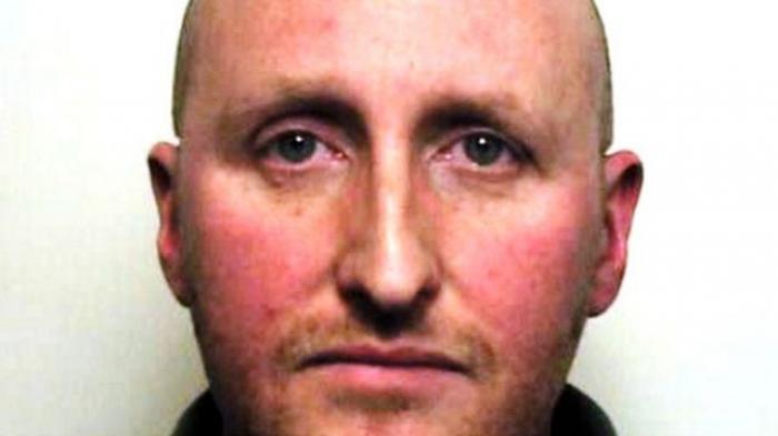 Pria Ini Kecanduan Berhubungan Seks dengan Anjing