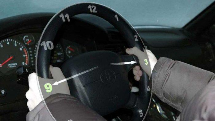 Posisi Tangan yang Benar Saat Pegang Setir Kemudi Mobil, Jangan Sok Santai Pegang Setir Tangan Satu