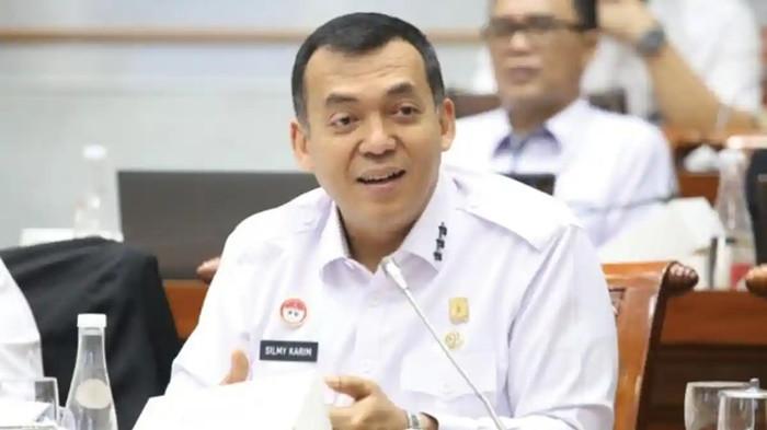 TERSANGKA - Silmy Karim Wakil Menteri Imigrasi dan Pemasyarakatan yang kini jadi tersangka dugaan pemerasan.