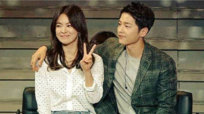 Song Song Couple Dikabarkan Bercerai, Song Hye Kyo Kedapatan Tak Pakai Barang Simbol Pernikahannya