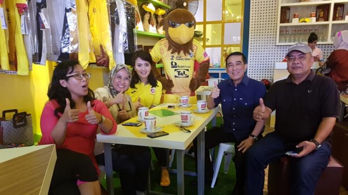 HUT ke 12, SFC Launching Official Store and Cafe