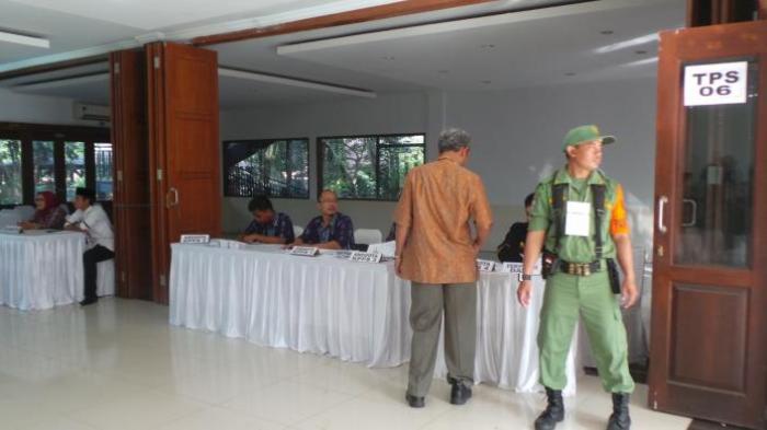 Prabowo-Hatta Menang Telak di TPS SBY