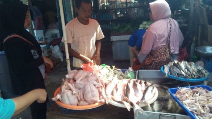 Harga Daging Ayam Tembus Rp 40 Ribu di PALI, IRT Beralih ke Ikan Sungai, Warung Makan Naikkan Harga