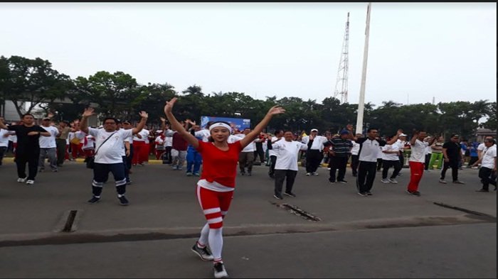 Semarakan Asian Games 2018, Ribuan Peserta Ikuti Senam dan Jalan Santai Kemendikbud