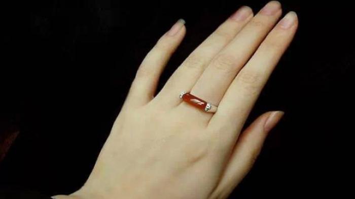 Wanita Dengan 5 Jenis Tangan Ini Katanya Beruntung, Apa Benar?