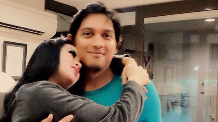 Tiara Dewi Bilang Ih Pisangnya Gedong yank, Panjang!, Sang Suami Suruh Segera Matikan Video