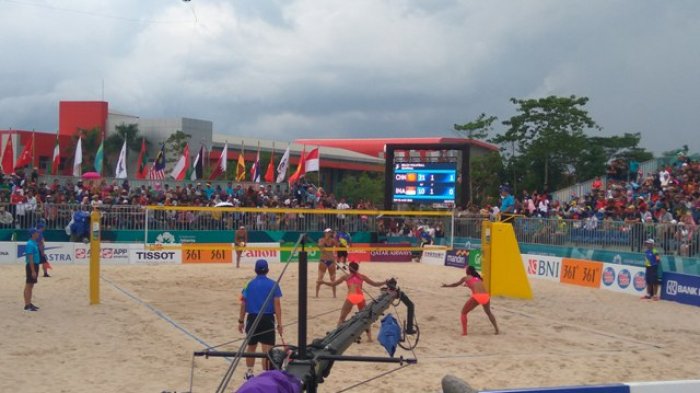 Berjuang di Tengah Guyuran Hujan Juliana/ Utami Tumbang Atas Wakil China di Semifinal Voli Pantai