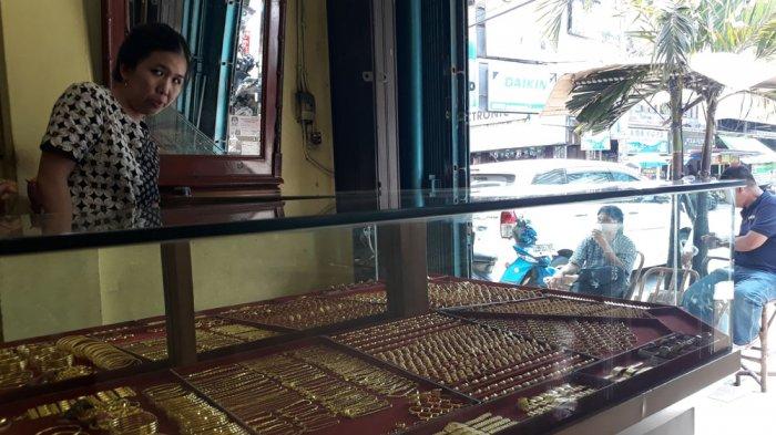 Harga Emas Naik Rp 100 Ribuan, Permintaan Masih Normal