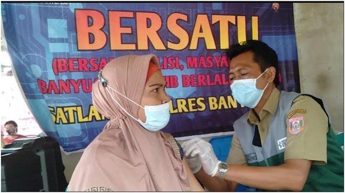 Dapat Beras, Lasmia Pilih Hilangkan Rasa Takut Terhadap Jarum Suntik, Baksos Satlantas Banyuasin