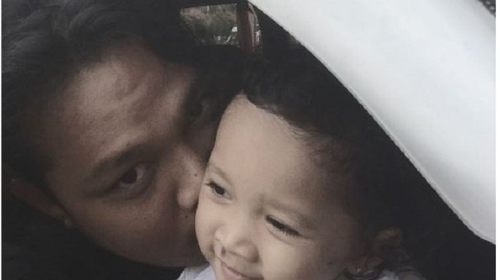 Awalnya Ditantang Baca Alquran, Vokalis Band ini Malah Masuk Islam, Begini Hidupnya Sekarang