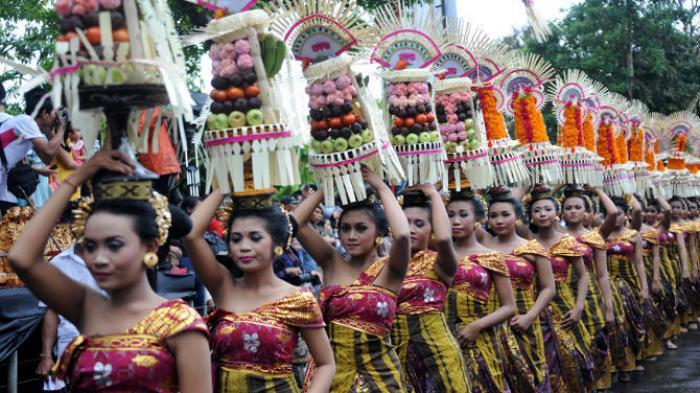 Wanita Jawa dan Bali Tercantik di Asia