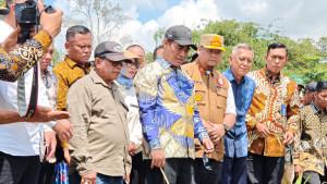 Andi-Amran-Sulaiman-melaksanaka1.jpg