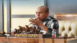 Arif-Pahlevi-Dinonaktifkan-dari-Ketua-Komisi-III-DPRD-Ogan-Ilir-Buntut-Proposal-Minta-Seragam-ke-OPD.jpg
