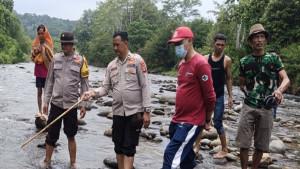 Baru-Datang-untuk-Kerja-Tukang-Kayu-Asal-Jabar-Ditemukan-Tewas-Mengapung-di-Sungai-Ogan-OKU-Sumsel.jpg