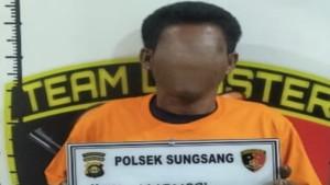 Cemburu-Istrinya-Diajak-Ngobrol-Pria-di-Banyuasin-Nekat-Tikam-Tetangga-Hingga-Tewas-Kini-Ditangkap.jpg