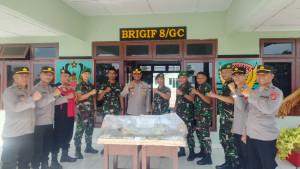 Dalam-Rangka-HUT-ke-80-TNI-Perwira-Polres-Ogan-Ilir-Kunjungi-Mako-Brigif-8Garuda-Cakti.jpg