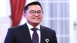 Deputi-Bidang-Protokol-Pers-dan-Media-Sekretariat-Presiden-Yusuf-Permana-jadi-sorotan-usai-m.jpg