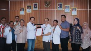 Doktor-dr-H-Masagus-M-Hakim-MKes-terpilih-memimpin-PMI-OKI.jpg