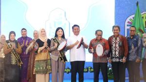 Festival-Literasi-2025-dibuka-langsung-oleh-Duta-L.jpgDuta-Literasi-dr-Hj-Ratu-Tenny-1.jpg