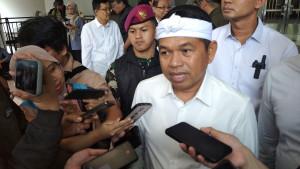 Gubernur-Jawa-Barat-Dedi-Mulyadi-angkat-bicara-perihal-adanya.jpg