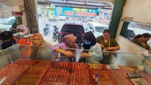 Harga-Emas-di-Palembang-Hari-ini-Kembali-Pecahkan-Rekor-Tertinggi-dalam-Sejarah-Selasa-30-September.jpg