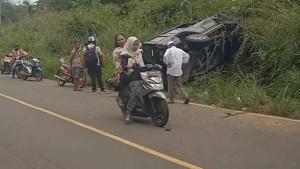 Kecelakaan-Maut-di-Musi-Rawas-Pengemudi-Motor-Tewas-Ditabrak-Mobil-Dari-Arah-Berlawanan.jpg