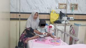 Keluarga-Pastikan-Siswi-SDN-150-Palembang-yang-Viral-Matanya-Merah-dan-Lebam-Positif-Pertusis.jpg