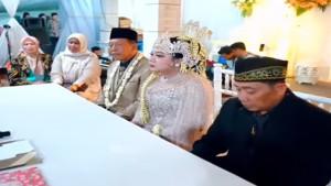 Kepala-Desa-Jeruk-Haris-Kuswanto-menanggapi-soal-kabar-kakek-Tarman-74.jpg