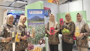 Kopi-Petik-Merah-Kebanggaan-Kota-Pagar-Alam-Unjuk-Kualitas-di-Kadin-Sumsel-Expo-2025.jpg