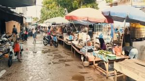 Lapak-Direnovasi-85-Pedagang-di-Pasar-Kayuagung-OKI-Dipindahkan-Sementara-ke-Parkiran-Mobil.jpg