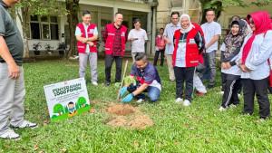 Lewat-1000-Bibit-Pohon-Astra-Motor-Sumsel-Wujudkan-Kepedulian-Lingkungan-di-HUT-ke-80-PMI.jpg