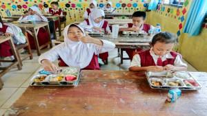 Marak-Keracunan-Disdikbud-OKU-Timur-Ingatkan-SPPG-Perhatikan-Alergi-dan-Kualitas-Menu-MBG.jpg