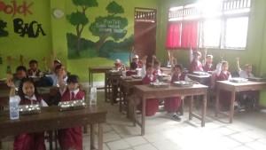 Marak-Keracunan-Massal-Ketua-DPRD-PALI-Desak-Program-MBG-Disetop-Sementara-Tunggu-Jaminan-Mutu.jpg