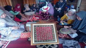 Melangkah-ke-Era-Baru-Sulam-Angkinan-Selain-Beludru-Juga-Bersinar-di-Kain-Katun-Dingin.jpg