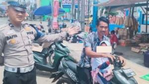 Meski-Digelar-Operasi-Zebra-Musi-2025-Masih-Ada-Pengendara-Motor-di-Empat-Lawang-Tak-Kenakan-Helm.jpg
