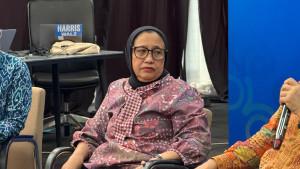Nanik-S-Deyang-Wakil-Kepala-Badan-Gizi-Nasional-BGN-menangis-saat-menyampaikan-per.jpg