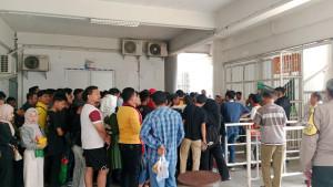 Panpel-Perketat-Pengamanan-Laga-Sriwijaya-FC-vs-Persiraja-di-Stadion-Gelora-Sriwijaya-Jakabaring.jpg