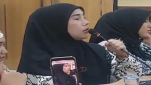 Penolakan-keras-datang-dari-sejumlah-wali-murid-Sekolah-Dasar-Islam-Terpadu-SDIT-Al-Iz.jpg