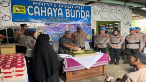Peringati-HUT-Ke-23-Bidpropam-Polda-Sumsel-Berikan-Bantuan-kepada-Anak-Tuna-Rungu-dan-Yatim-Piatu.jpg