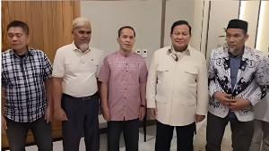 Presiden-Prabowo-Subianto-Tegas-memberikan-rehabilitasi-serta-memulihkan-nama-baik-dua-guru.jpg