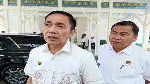 Ratu-Dewa-Wajibkan-Pegawai-Pemkot-Palembang-Naik-Angkutan-Umum-di-Hari-Tertentu-Mulai-Oktober-2025.jpg