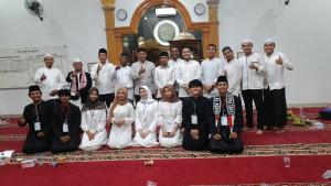 Ratusan-Jamaah-Masjid-Al-Huda.jpg